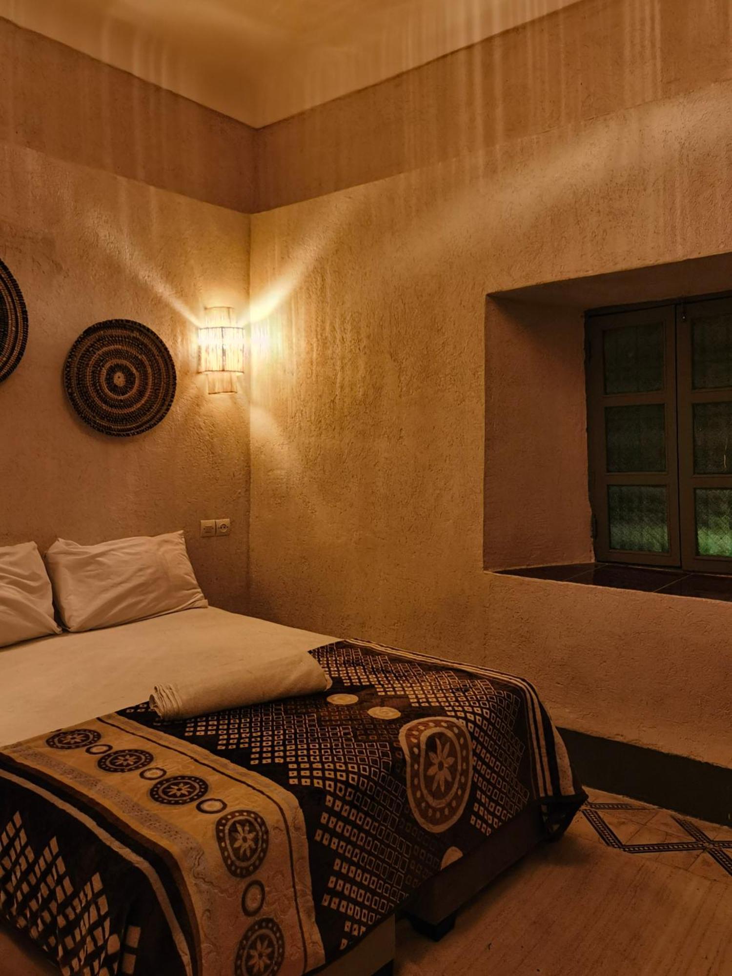 Medina Oasis Hostel マラケシュ エクステリア 写真